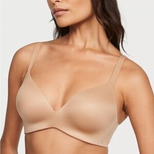 VICTORIA’S SECRET | Women’s Nude Lightly Lined T-Shirt Wireless Bra size 34C